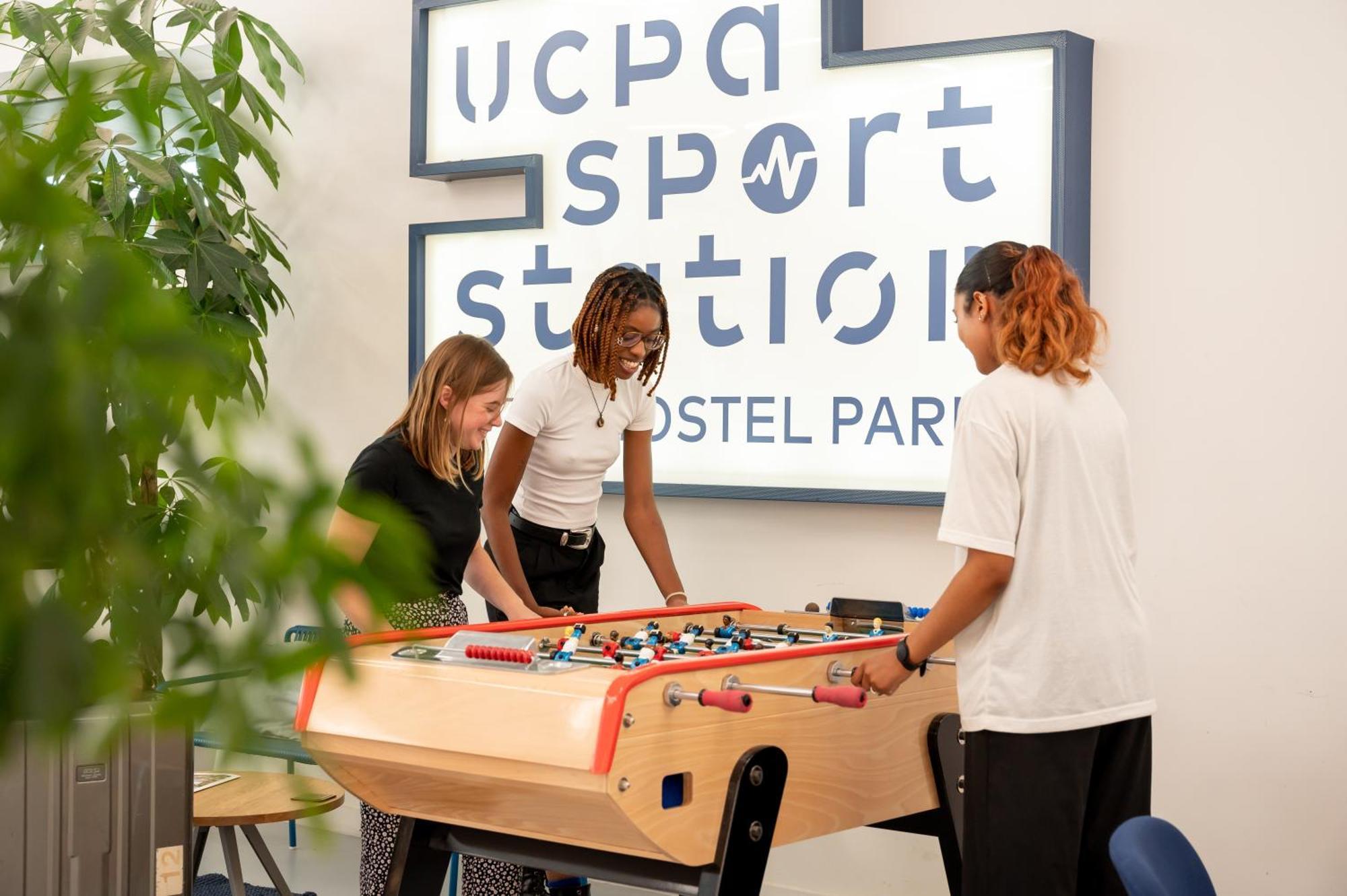 Hostel Ucpa Sport Station